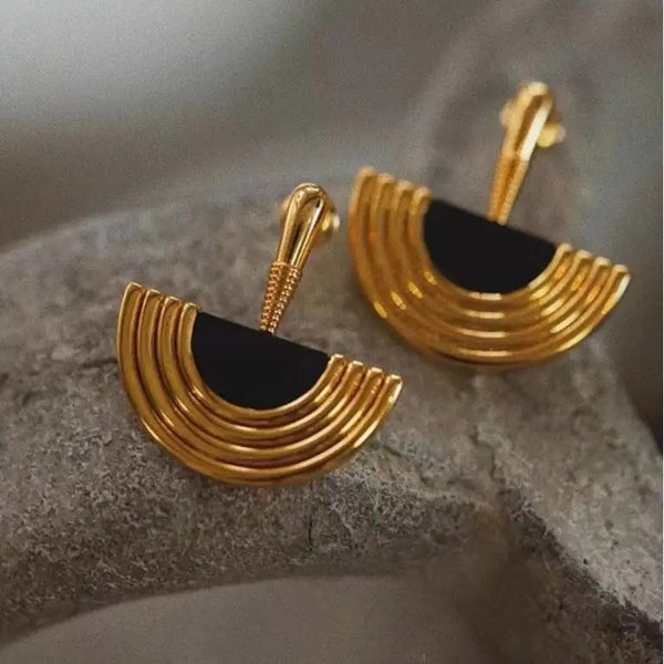 Classical Retro Black Earrings