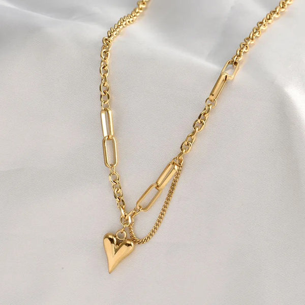 Heart pendant link chain necklace