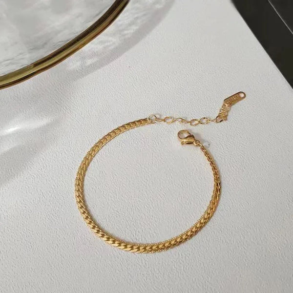 Minimalist chain bracelet